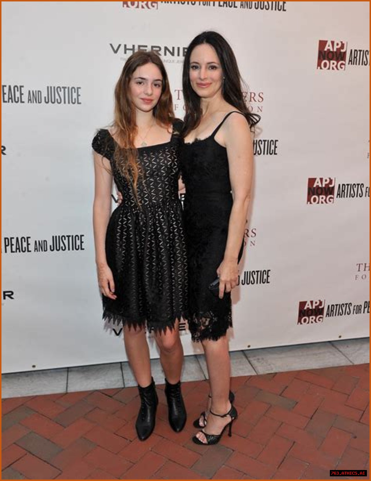 Unraveling Madeleine Stowe's Story: A Journey Of Age, Family, And Triumph