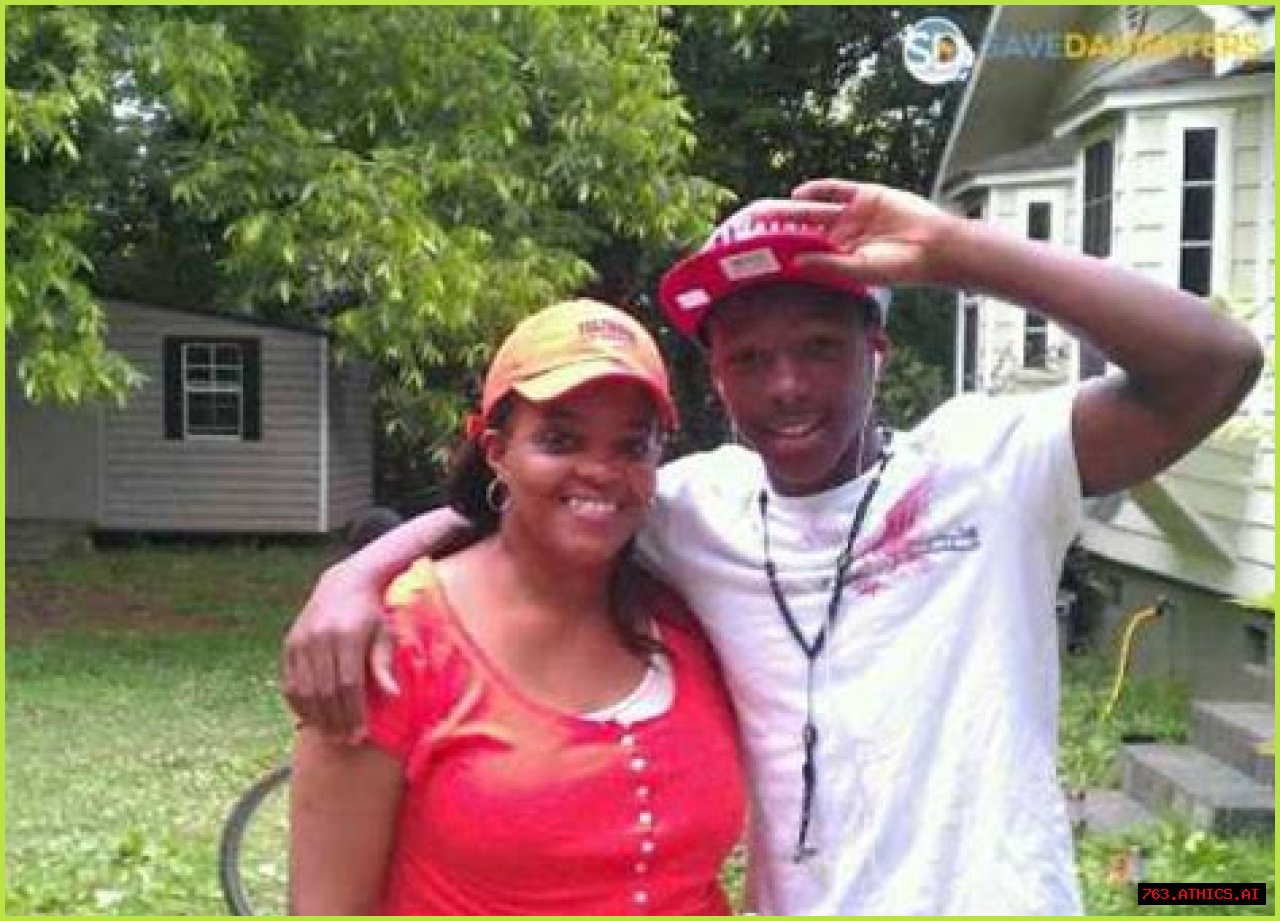Unveiling The Heartwarming Reunion Of Mecole Hardman's Siblings With Valdon Cooper
